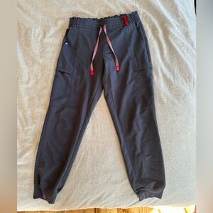 Figs Women’s Charcoal Joggers with Pink drawstring